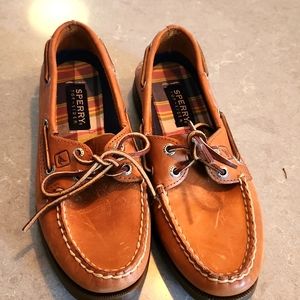 NWOT Sperry boatshoes